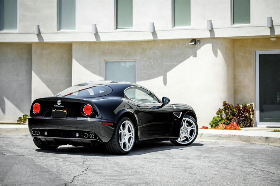  Alfa Romeo 8C Competizione 2008 года  (фото 17 из 143)